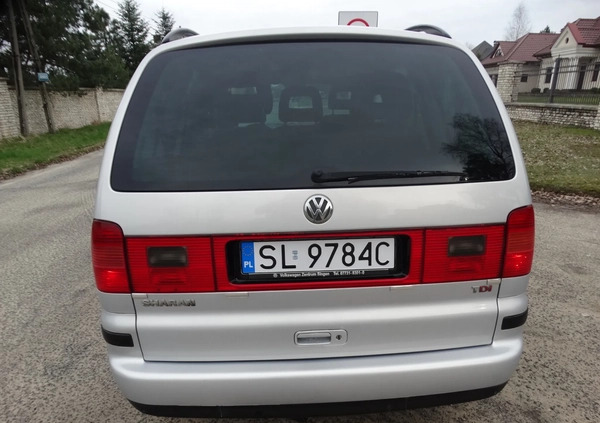 Volkswagen Sharan cena 10500 przebieg: 236000, rok produkcji 2003 z Urzędów małe 254